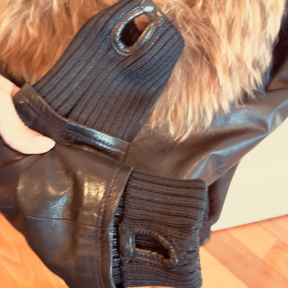 Veste RUDSAK EN CUIR noir avec collet en fourrure amovible - Picture 4 of 8